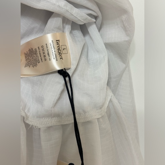 Brogger | olive babydoll ruffle-trimmed shell top | NWT size L - Picture 11 of 16